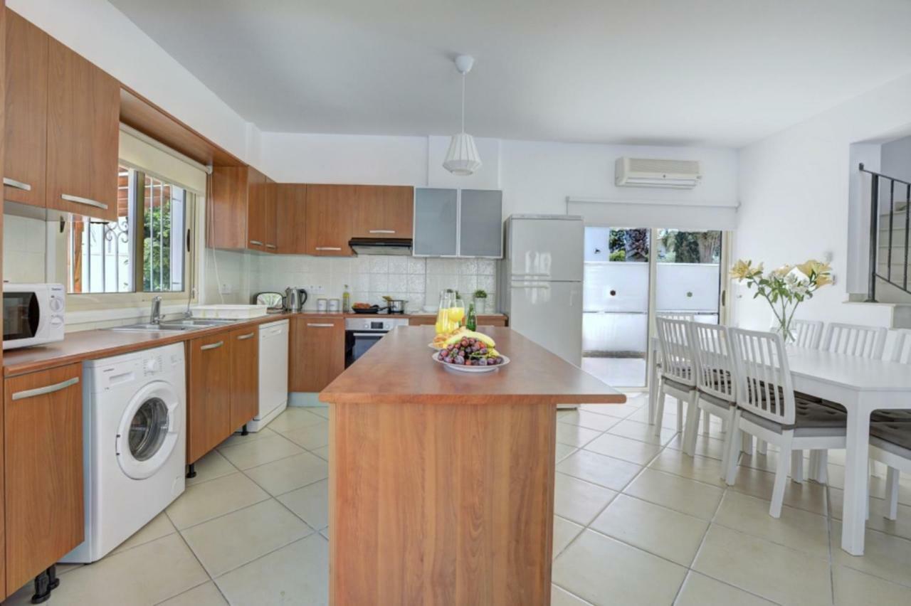 Blue Sea Villa Protaras Exterior photo